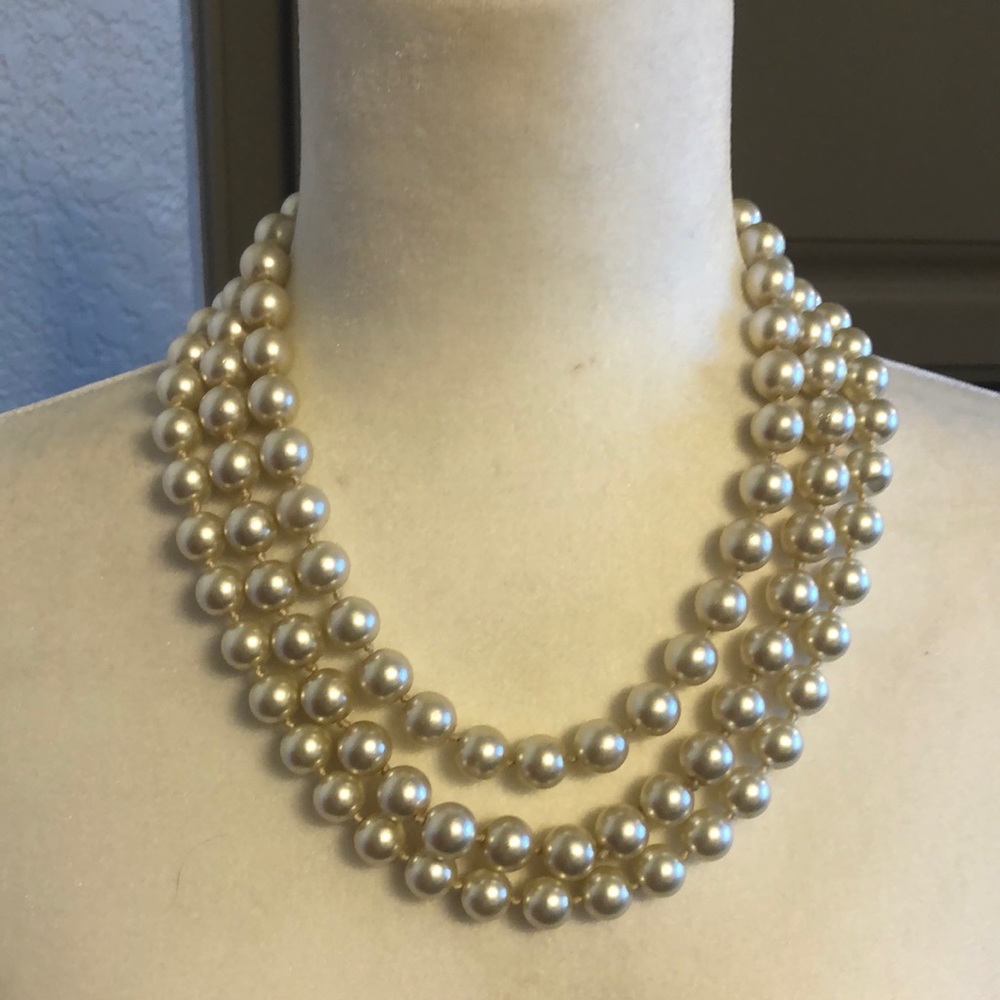 Large vintage 3-strand pearl necklace
